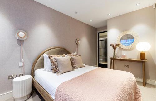 South Bank House | Pepys House A Modern Touch of History