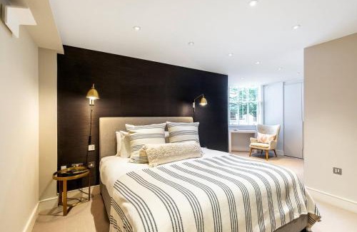 South Bank House | Pepys House A Modern Touch of History