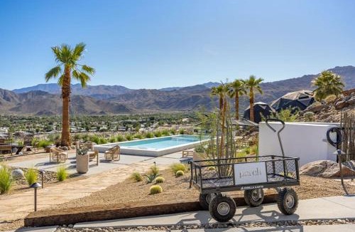 Palm Desert House | Perch – Rare Resort-Style Geo Dome w/Pickleball