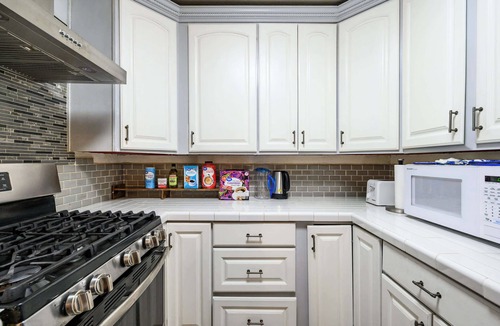 Ontario House | Perfect Family Getaway w Garden Near ONT Airport
