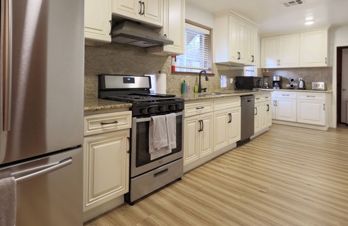 Rustic Lane House | Perfect Home Near Disneyland