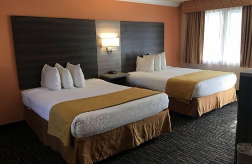 Munras Avenue Hotel | PERFECT LOCATION 2QUEEN BED@HEART OF MONTEREY