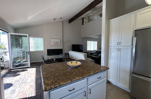South Mission Beach Condo | ☀️PERFECT LOCATION, SPACIOUS and affordable! SOUTH MISSION BEACH Steps to Ocean!