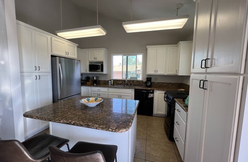 South Mission Beach Condo | ☀️PERFECT LOCATION, SPACIOUS and affordable! SOUTH MISSION BEACH Steps to Ocean!