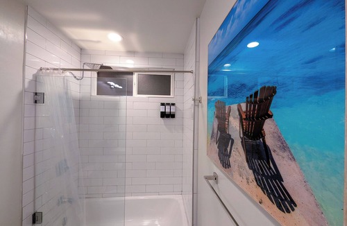 NoHo Arts District House | Perfect stay for Halloween Horror Nights!