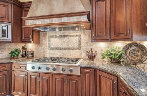 Kingsburg Villa | Perfect Summer Vacation Family Villa in California. Located close to highway 99