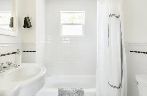 Mar Vista House | Perfect Venice Beach Vacation Home for Couples and Families