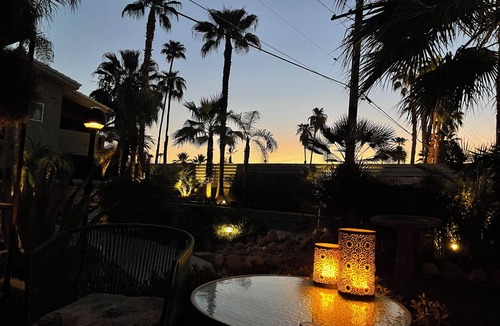 Tahquitz River Estates Condo | Perfectly located Palm Springs 2 bedroom 2 bathroom ground floor pool side condo