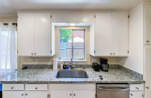 Foothill Farms House | Pet & Family-Friendly, 4BR Grill & Chill