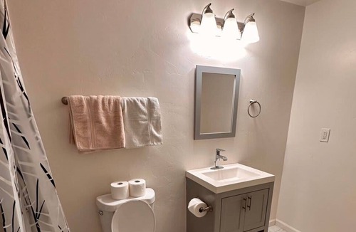 Lake Wohlford Apartment | Pet Friendly Apt B. North of San Diego