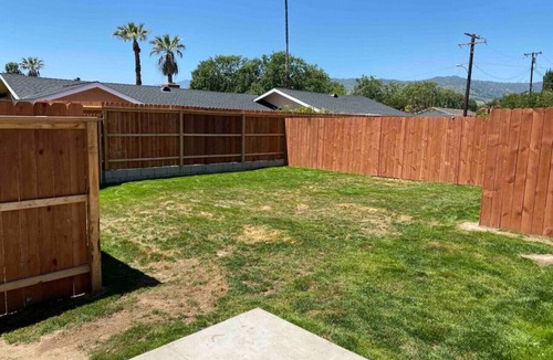 Bonita House | PET FRIENDLY!, King Bed, Free Parking, & Wifi.