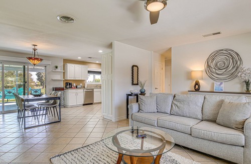 Palm Desert House | Pet-Friendly Palm Desert Gem w/Golf Course View