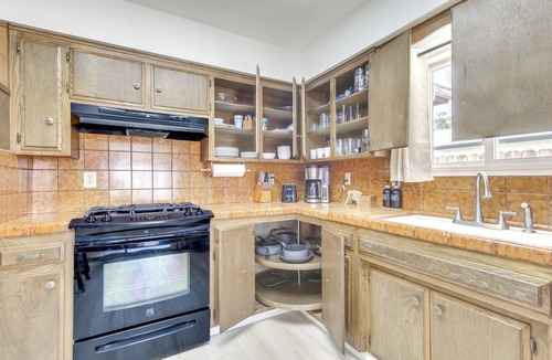 Ridgecrest House | Pet-Friendly Ridgecrest Home Near OHV Trails!