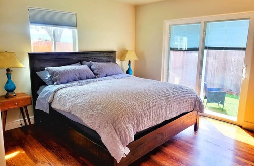 Seaside House | Pet Friendly w/ an Ocean View ~ Seaside Sanctuary
