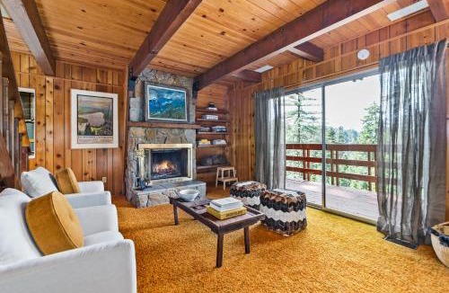 Arrowhead Villas House | Pet & Kid Friendly Cozy Cabin, BBQ, Firepit, Outdoor Dining, Forest Views