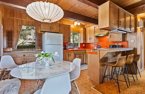 Arrowhead Villas Cabin | Pet/Kid Friendly Cozy Cabin, BBQ, Firepit, Outdoor Dining, Forest Views