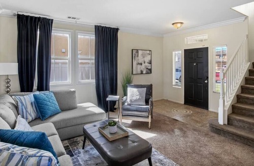 Beaumont House | Picard Place - Comfortable stay in Beaumont