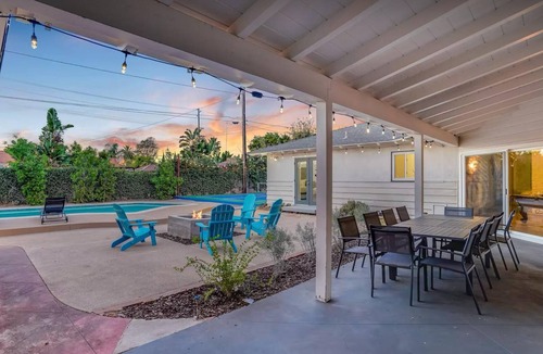 North Tustin House | Pickleball Disney Resort w/heated pool &sleeps 12