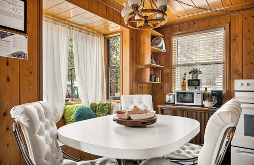 Green Valley Lake Cabin | Pineland Getaway – Serene Escape