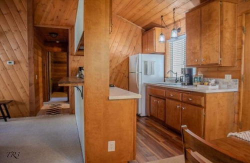 Wrightwood House | Pinetree Place