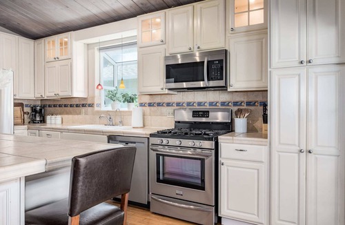Opal Cliffs House | Pleasure Point Home - short walk to the beach!