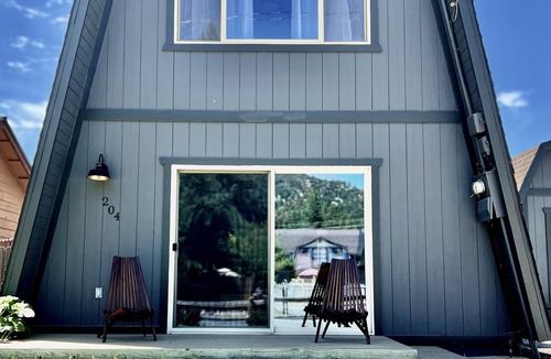 Big Bear City Cabin | Plug in to the peace, joy, and Zen at this modern Modified A-Frame Cabin!