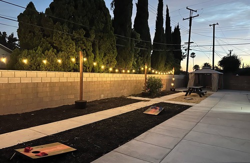 Westmont House | Pomona Spacious Fun Cozy Home