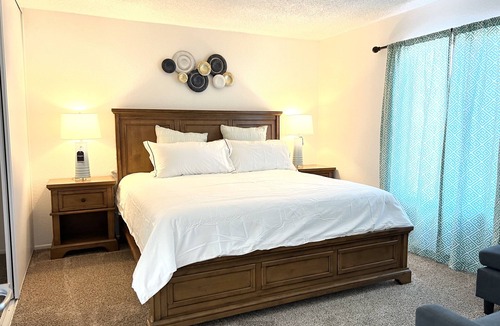 Rowland Heights Apartment | Pool view 2B &2B Apt at RH in LA