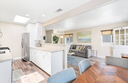 Balboa Peninsula House | Popular Newport Dream Vacation Home | Rear Upstairs Unit w/AC! | Flanked by Ocean & Harbor