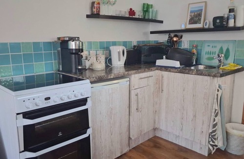 Porthleven Apartment | Porthleven Studio, Sleeps 3, Patio & Beach Access