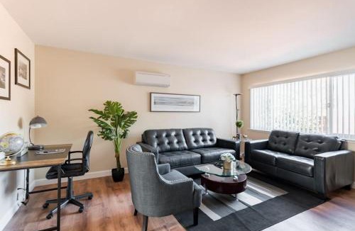 West San Jose Apartment | Posh home near Santana Row for vacation/business