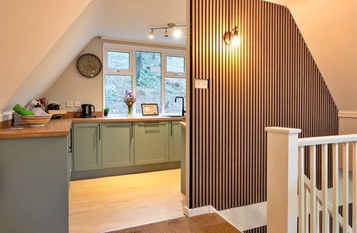 St. Ann's Chapel House | Premium Cornwall Park Lodge for 6