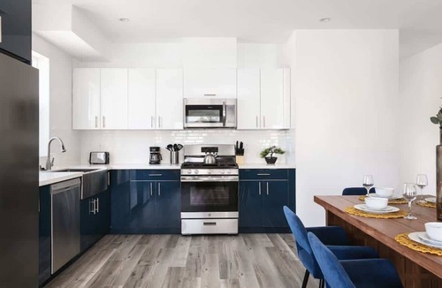 Historic Filipinotown House | Prestige 5BR Townhome | Near LA Hot Spots