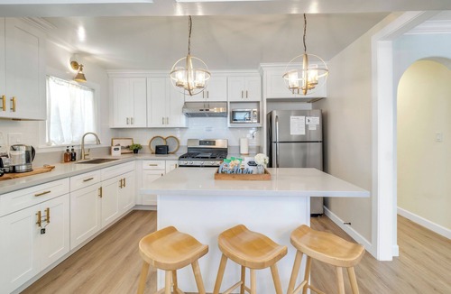 Monterey Park House | Prime Central LA Home DTLA, K-town, J-town & Attractions Nearby