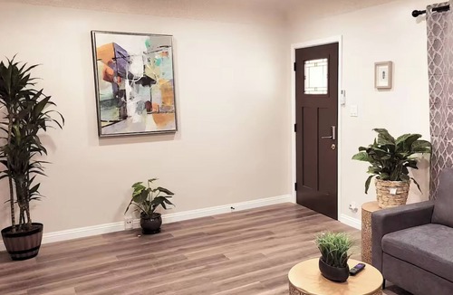 Alhambra Apartment | Prime Location: Remodeled 2-Bed/1-Bath with Private Entrance！19