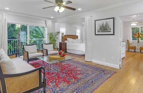 The Flats Apartment | Prime Northside Beverly Hills Guesthouse