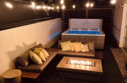 Venice House | Prime Venice! Brand New Private Home Near it All!