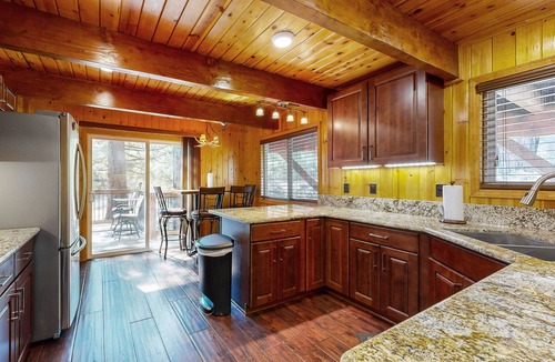 Upper Moonridge Cabin | Primrose Cabin #709