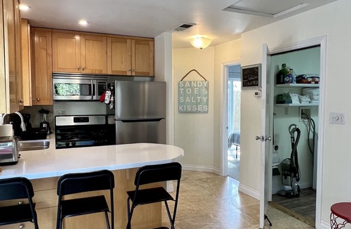 Leucadia House | Private 2 BR/1BA Family and Pet Friendly Home