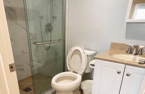 Parkside House | Private 3BR/2BA/Pet Friendly Next To Ocean Beach