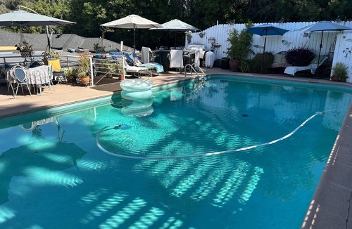 Eagle Rock House | Private back house for rent in beautiful Glendale!