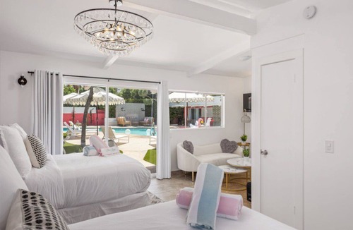 Warm Sands Hotel | Private Boutique Retreat | 9 Chic Suites | Pool & Hot Tub | The Muse Hotel