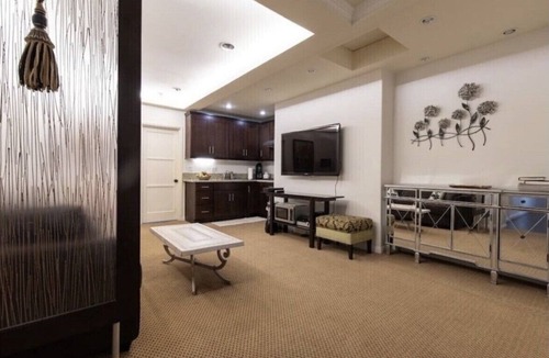 Pasadena House | Private Bungalow @ 5 Stars Resort 1 room 1 bath luxury suite with parking