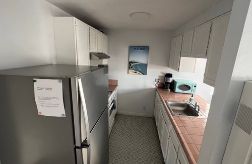 South Redondo Cottage | Private bungalow with pool, hot tub, basketball court.