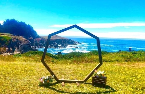 Fort Bragg House | Private Cove& Beach, Great House For Entertaining, optional Wedding Venue