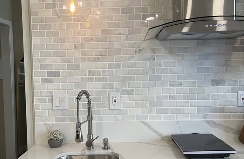 Eastvale House | Private Entry Private Bath/No sharing space