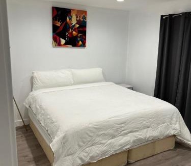 Lake Balboa House | Private gated 1bed & 1bath amazing for 2 in Los Angeles near Universal studio & Hollywood