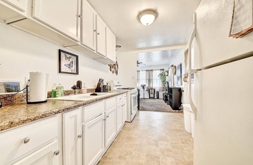 Santa Ana Heights House | Private Getaway Near Disneyland & Long Beach!