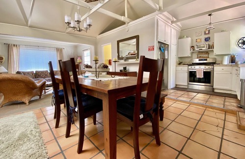 Studio City House | Private Guest House in Great Location