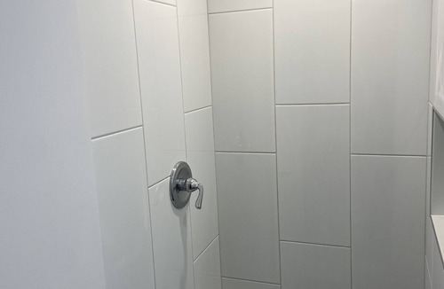 West Rancho Dominguez Apartment | Private guest house with full kitchen & bathroom